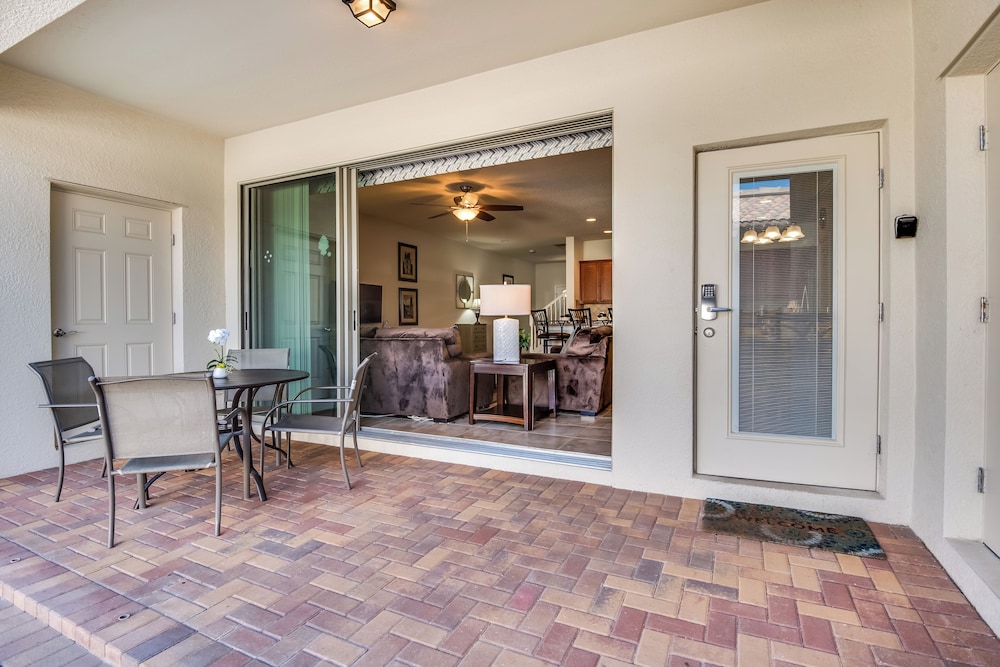 Townhome W private Pool & Free On site Water Park - photo 23
