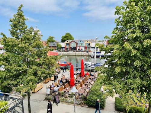 Ferienappartement Dicht Dran direkt am Alten Strom — 4-Star Luxury Hotel in Rostock, Germany