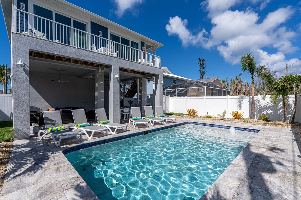 Welcome to 5541 Palmetto Street New Build Grab it NOW home — 4-Star Luxury Hotel in Fort Myers Beach, United States