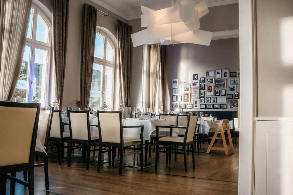 Steigenberger Hotel Bielefelder Hof, Germany - Restaurant Gastreich