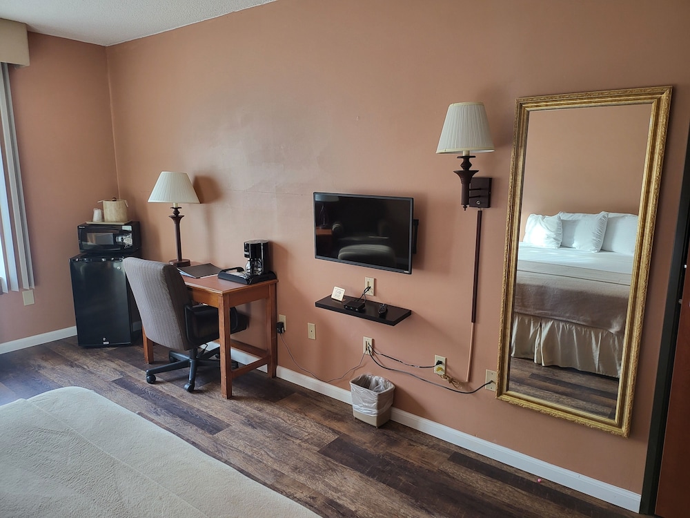 The Glenville Inn - photo 24