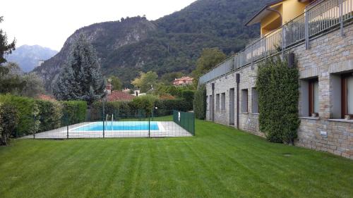 New Eleven Apartment on Como Lake — 4-Star Luxury Hotel in Vassena, Italy