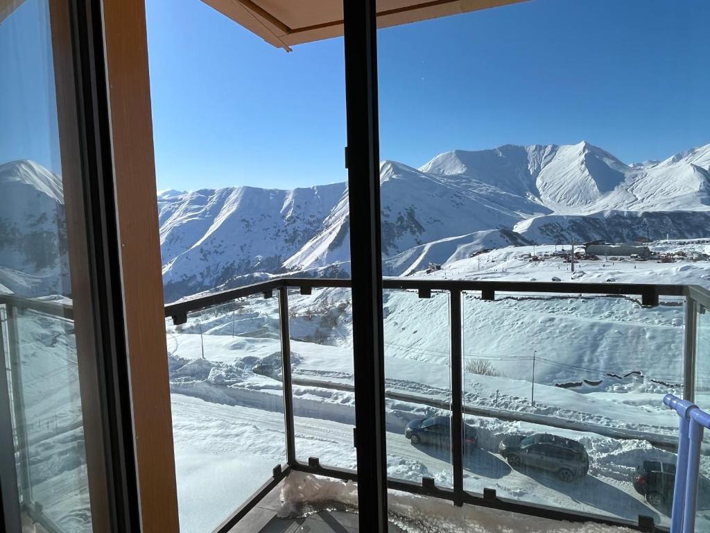 Delux apartment for 6 guest new gudauri