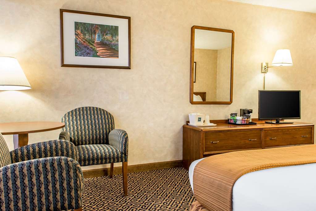 Quality Inn & Conference Center - photo 10