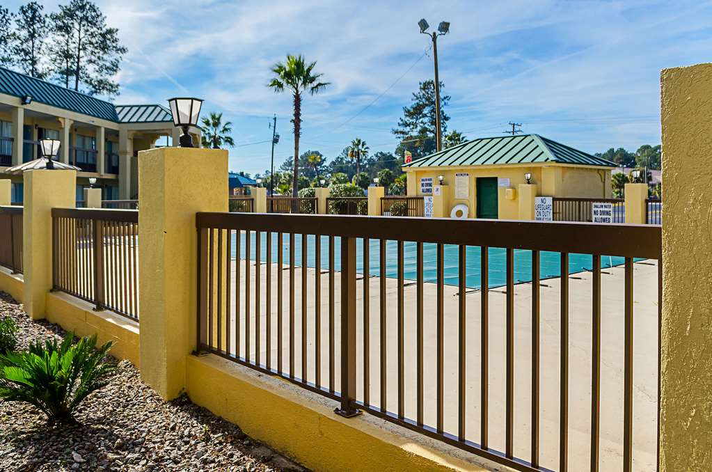 Econo Lodge Inn & Suites Hardeeville I 95 - photo 31
