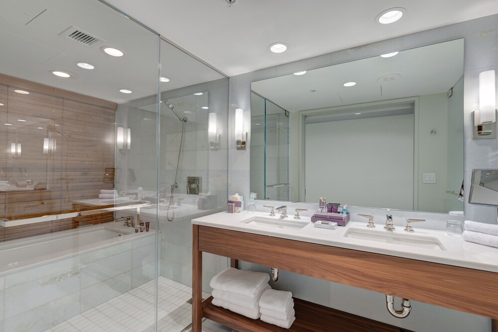 The Ritz Carlton Residences by Real Select Vacation - photo 105