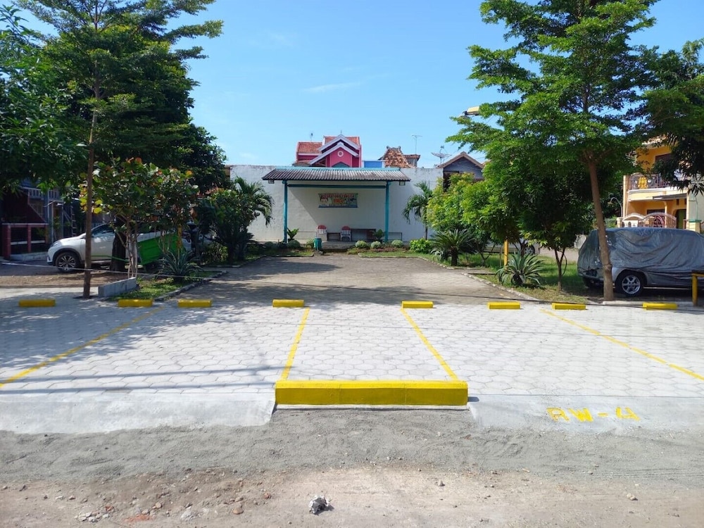 Homestay Cendana Candi F1 — 4-Star Luxury Hotel in Kudus, Indonesia