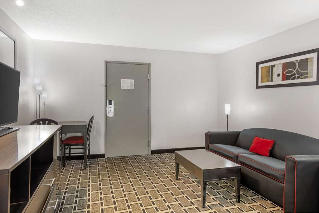 Comfort Suites Nashville Airport BNA - photo 12