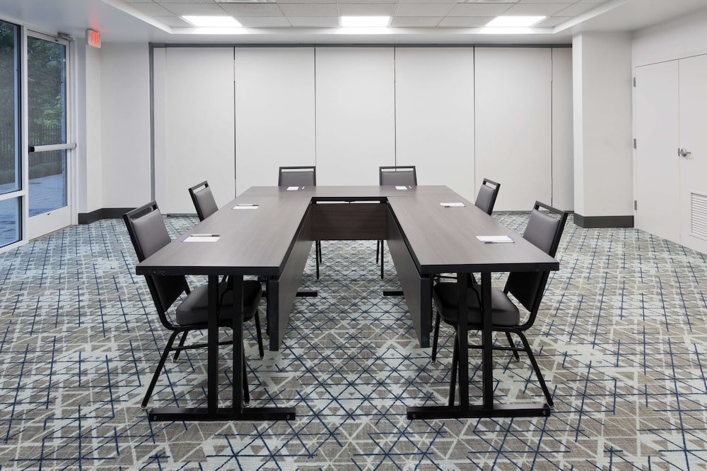 Hilton Garden Inn Birmingham SE Liberty Park - photo 31