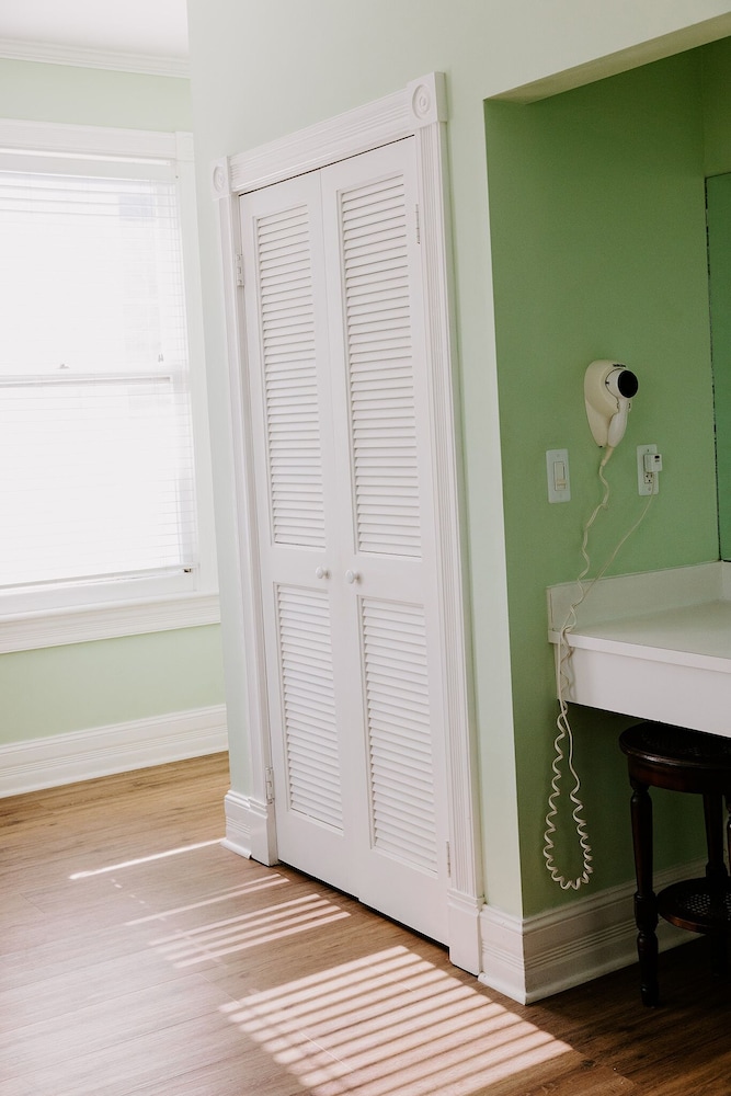 Amsterdam's Curry Mansion Inn - photo 10