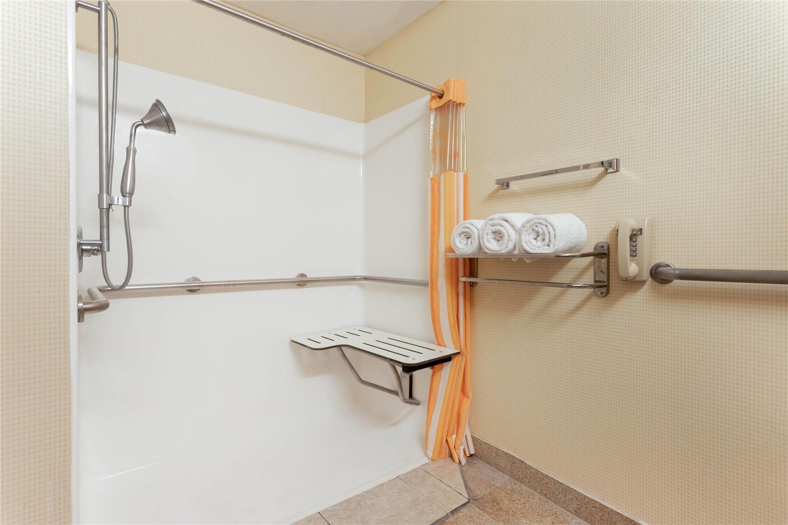 AmericInn by Wyndham Frankfort IN - photo 19
