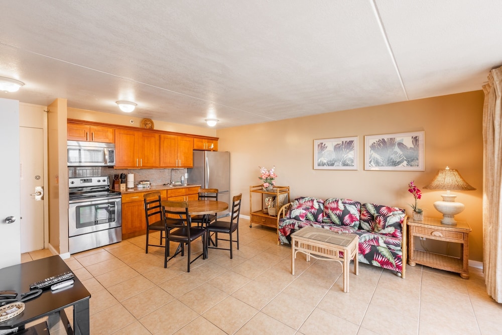 Waikiki Banyan Condo Located One Block From Waikiki Beach by Koko Resort Vacation Rentals - photo 85