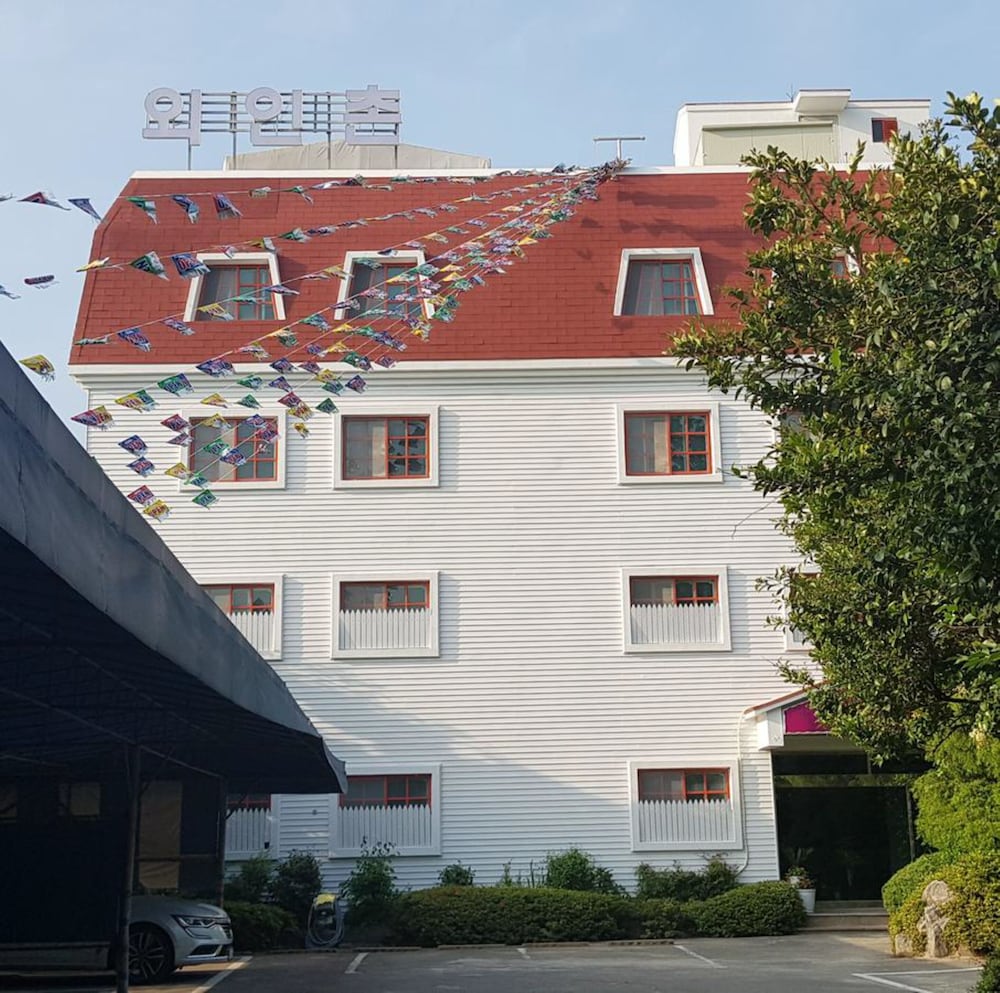 Foreigner’s Club in Changwon, South Korea