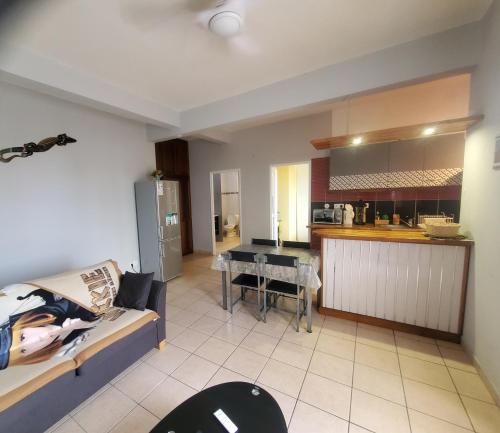 T2 au rez de chaussée parking privé et wifi haut débit — 4-Star Luxury Hotel in Le Tampon, Réunion