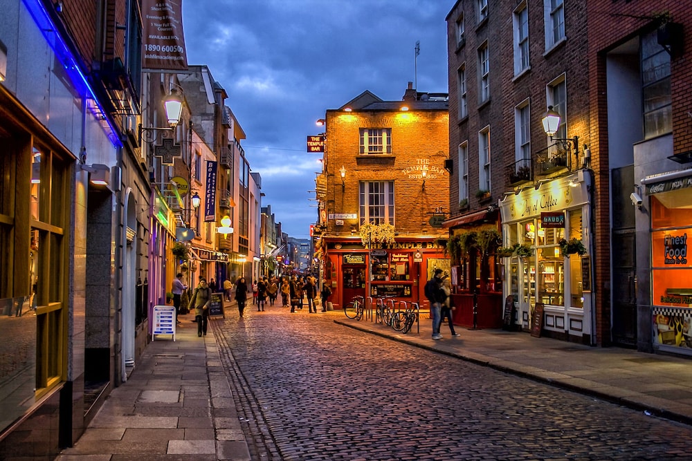 Luxury D'Olier Street Apartment — 4-Star Luxury Hotel in Dublin, Republic of Ireland