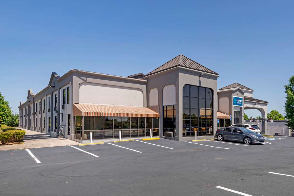 Clarion Pointe McDonough - photo 2