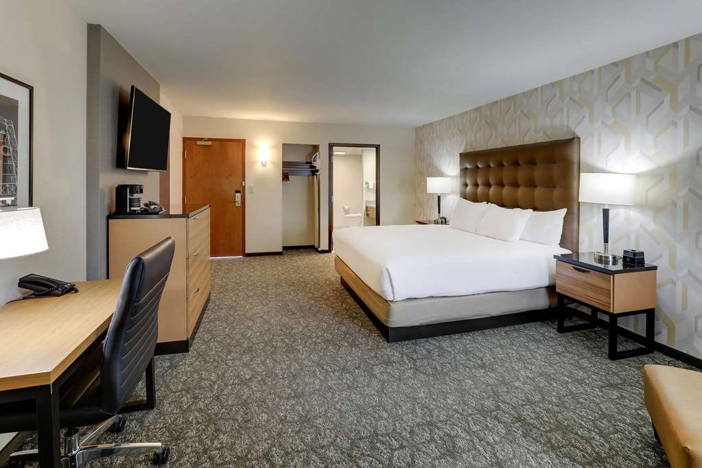 Drury Inn & Suites Birmingham Lakeshore Drive - photo 27