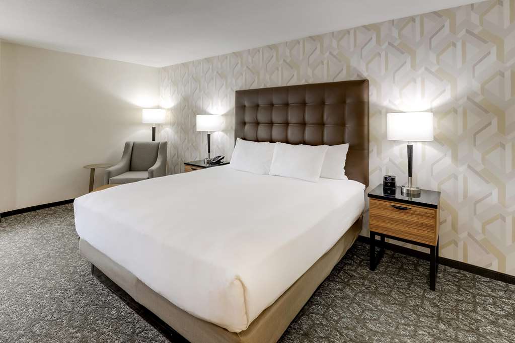 Drury Inn & Suites Birmingham Lakeshore Drive - photo 21