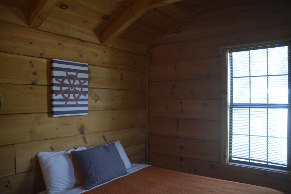 Camp Mack Lodge Marina & RV Resort - photo 8