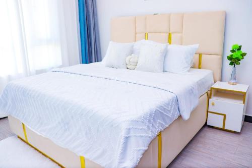 The Executive Luxuriuos Apartments Which Boasts Of Amazing Breathtaking City Views And Modern Facilities Which Offers Comfortable And High End Lifestyle