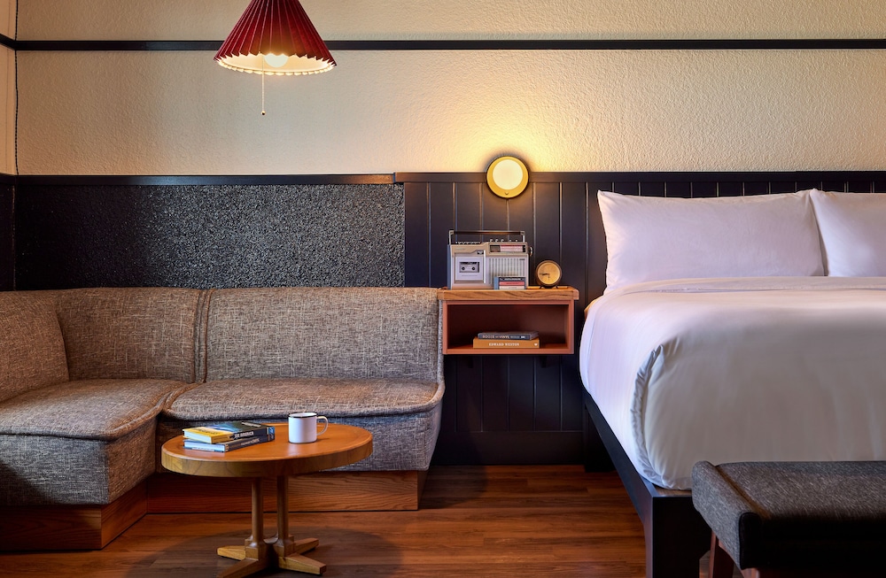High Country Motor Lodge Near NAU Downtown - photo 13