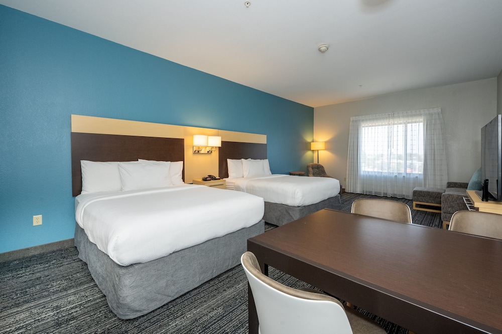 TownePlace Suites Dallas DeSoto - photo 6