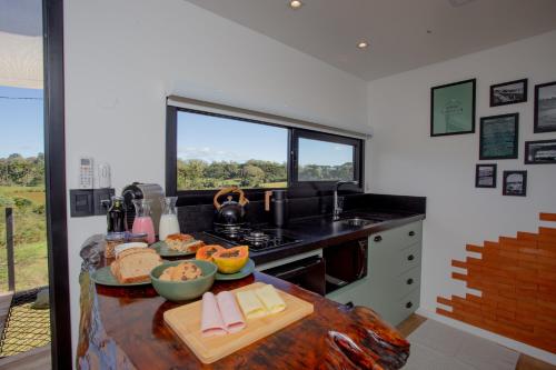 Casa Container Haupt Village — 4-Star Luxury Hotel in Farroupilha, Brasil
