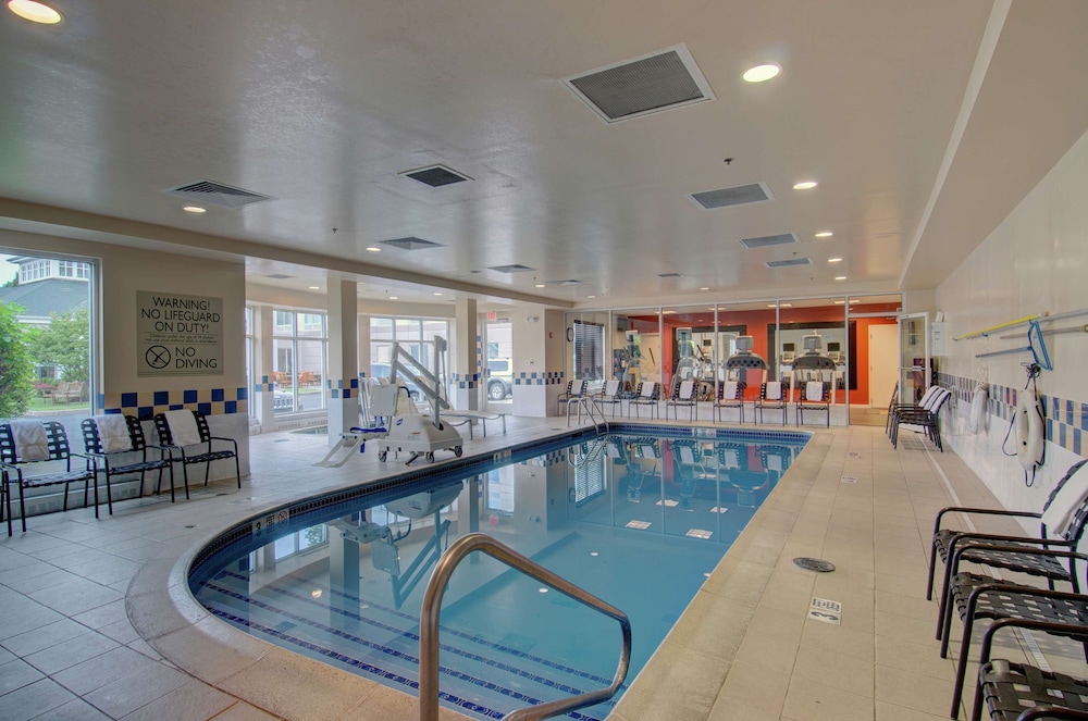 Hilton Garden Inn Norwalk - photo 38