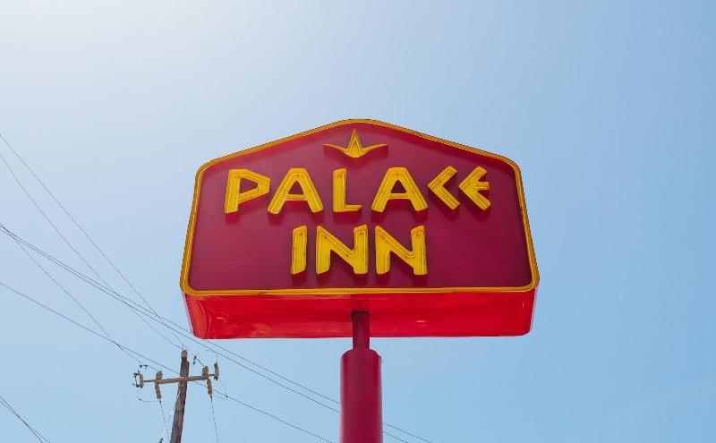 Palace Inn North - photo 8