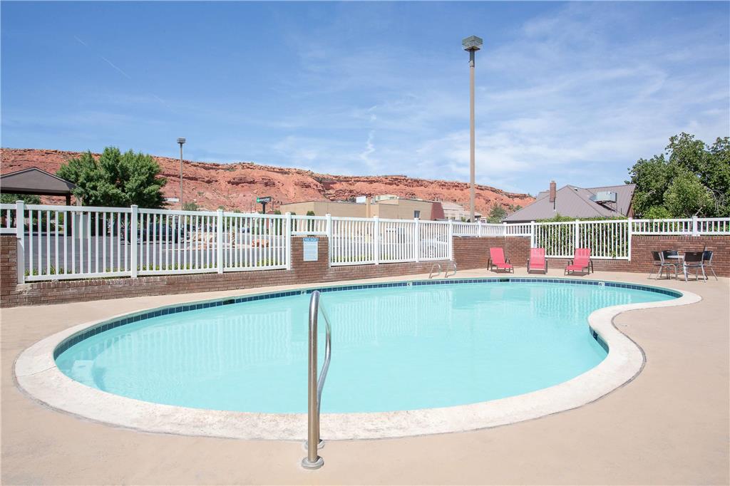 Super 8 by Wyndham St. George UT - photo 5