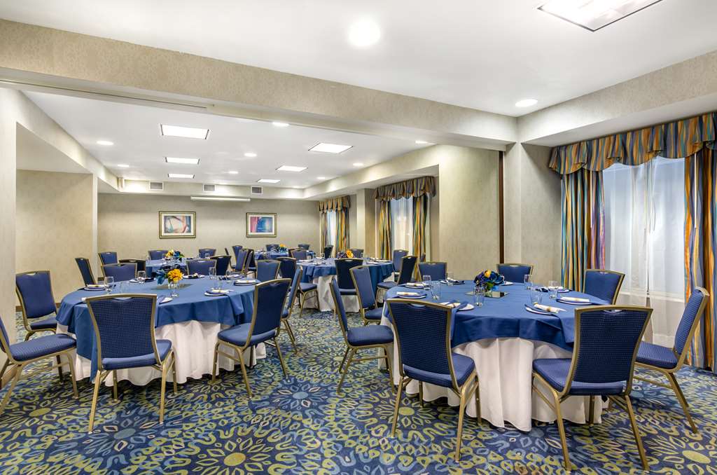 Best Western Plus Waynesboro Inn & Suites Conference Center - photo 44