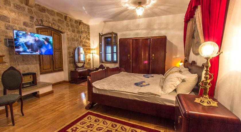 Palazzo Drusko Deluxe Rooms in Kotor, Montenegro