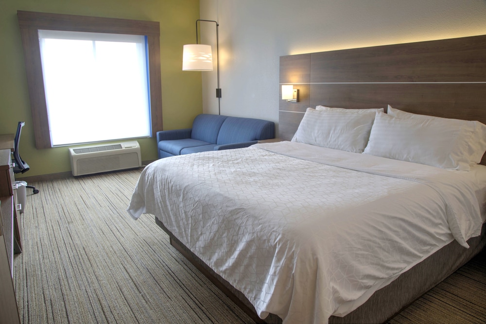 Holiday Inn Express Rochelle an IHG Hotel - photo 5