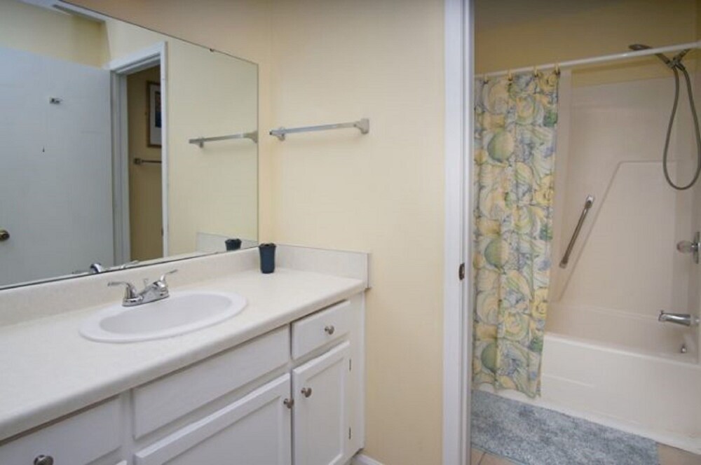 Units at Hyperion Towers by Elliott Beach Rentals - photo 3