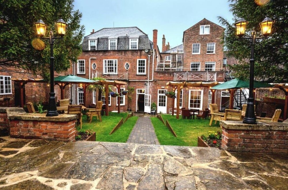 The Chequers Hotel in Newbury, United Kingdom
