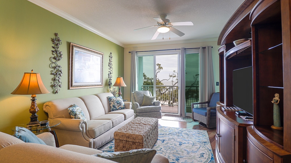Legacy Ii 403 — 4-Star Luxury Hotel in Gulfport, United States