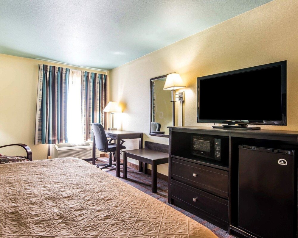 SureStay Plus Hotel by Best Western Blue Springs - photo 8