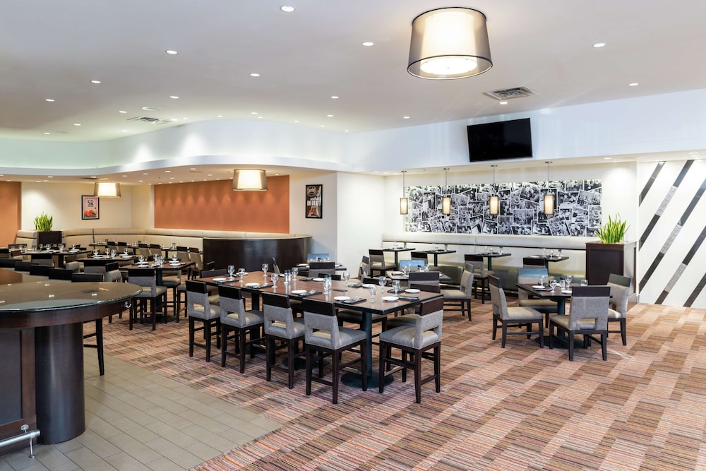 DoubleTree by Hilton Hotel Grand Rapids Airport - photo 55