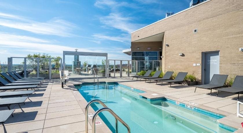 Global Luxury Suites At - photo 18