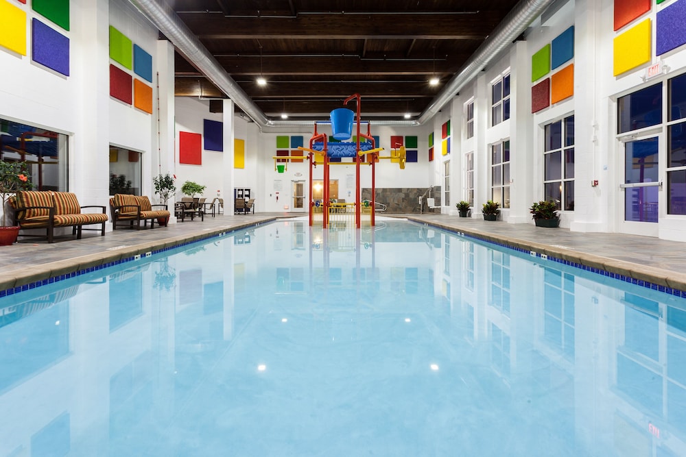 Holiday Inn Express Hotel & Suites Rapid City by IHG - photo 13