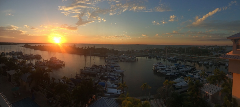 Harborside Suites at Little Harbor - photo 39