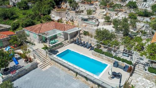 Family friendly apartments with swimming pool Orebic Peljesac 20576 — 4-Star Luxury Hotel in Orebic, Croatia