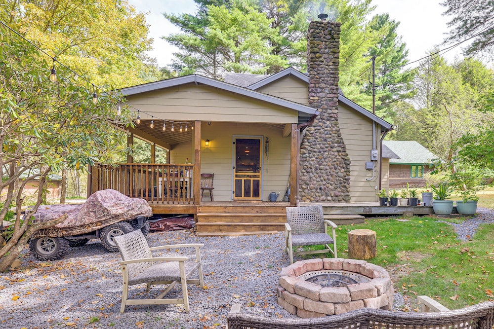 Ski Swim Relax: Old fashioned Poconos Getaway — hotel in Pocono Pines