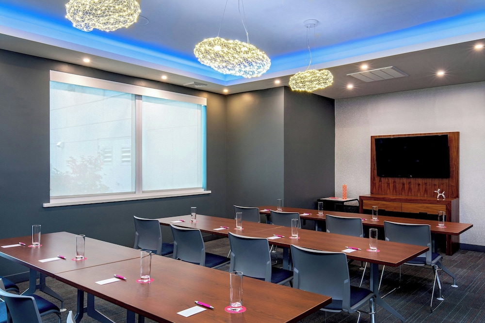 Aloft Framingham - photo 24