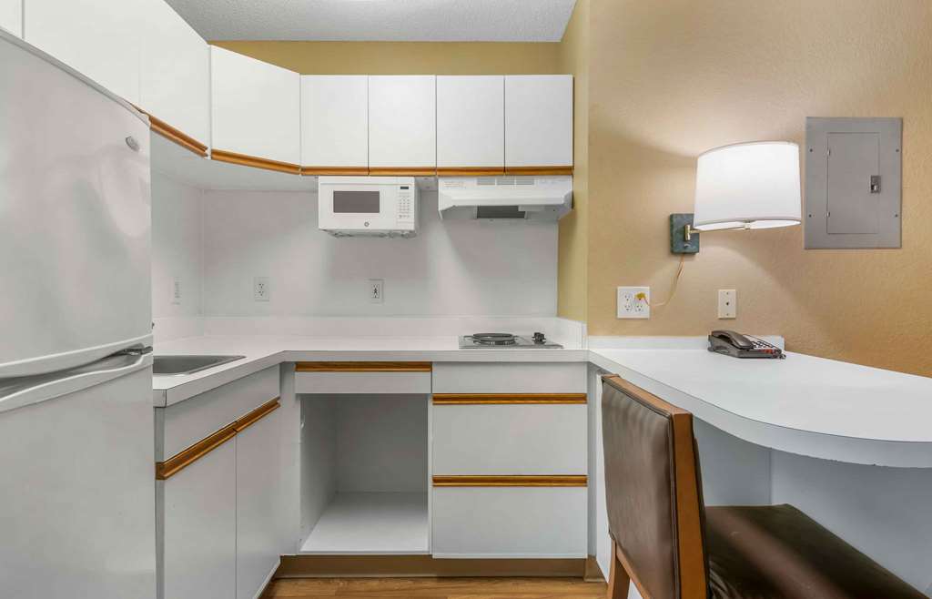 Extended Stay America Select Suites Jacksonville Baymeadows - photo 37