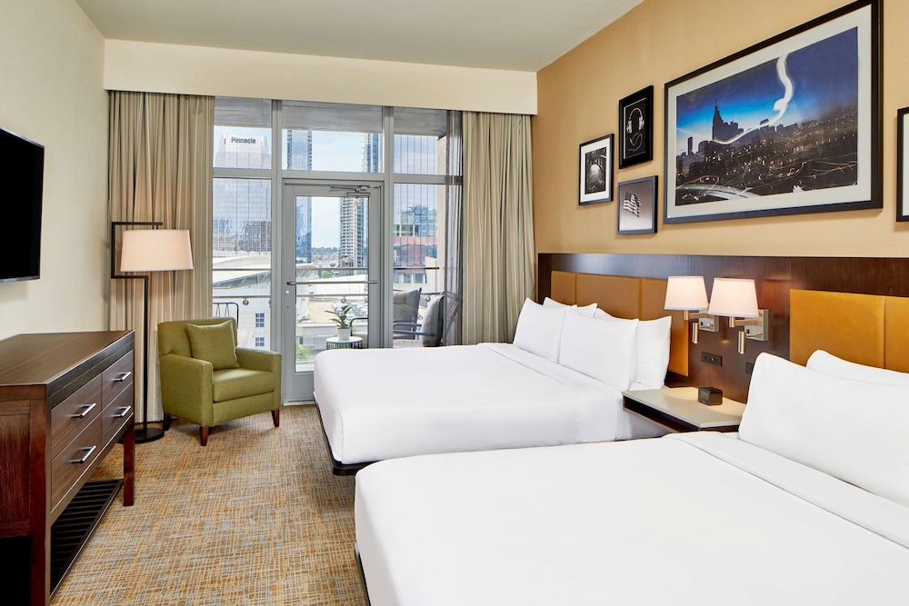Embassy Suites by Hilton Nashville Downtown - photo 8