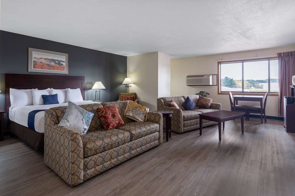 Travelodge by Wyndham Merrill - photo 24
