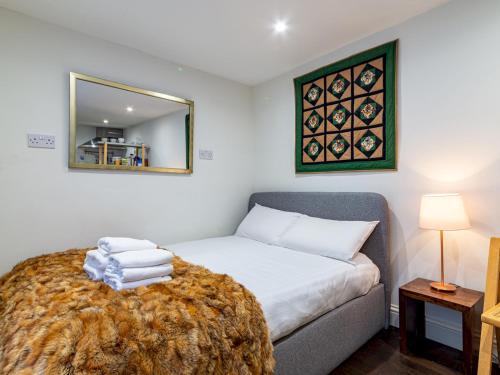 Cozy Brixton Hideaway Cute & Convenient Stay Pass the Keys — 4-Star Luxury Hotel in London, United Kingdom