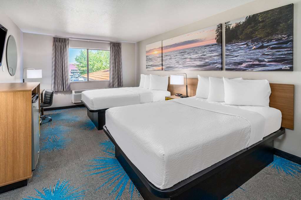 Days Inn by Wyndham Los Lunas - photo 13