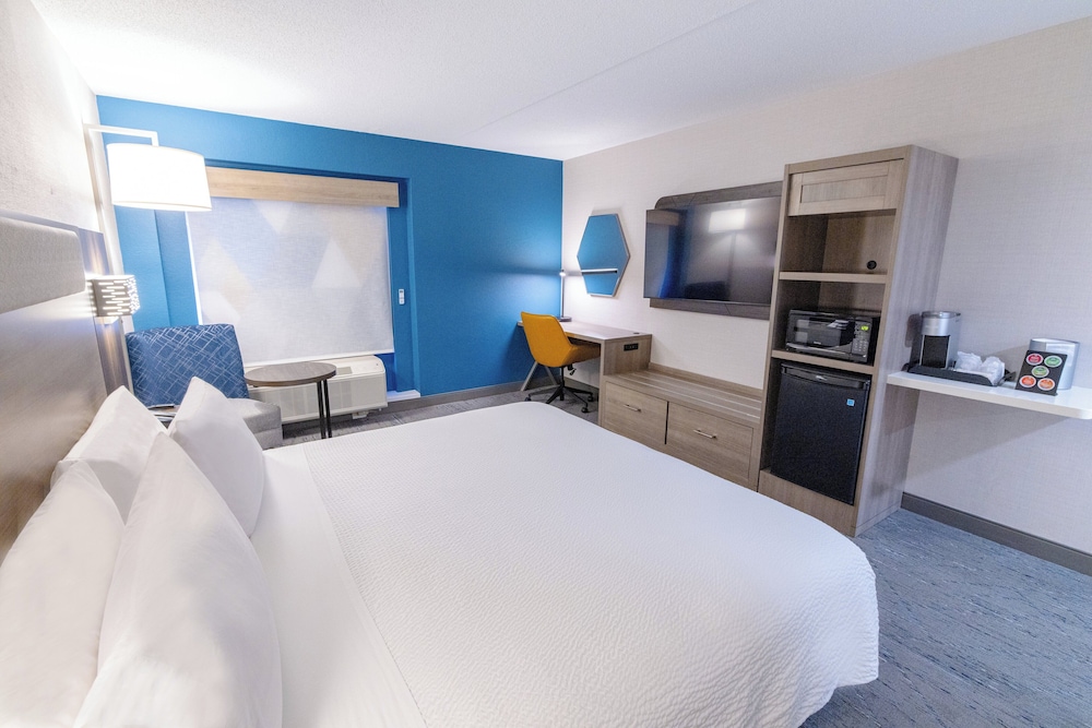 Holiday Inn Express Hotel of Neptune by IHG - photo 26